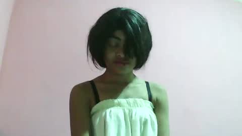 dollepoupee online show from October 2, 2025, 6:20 am