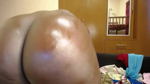 Snapshot of dollface_bella chatting on October 21, 2025, 7:31 am Bella online show from October 21, 2025, 7:31 am