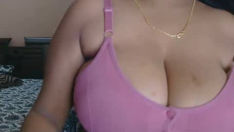 dolly_2 online show from October 14, 2025, 3:51 am