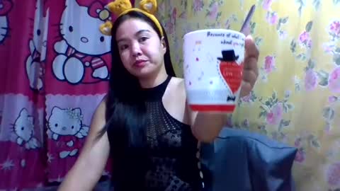 dolly_cute28 online show from February 4, 2025, 8:28 pm