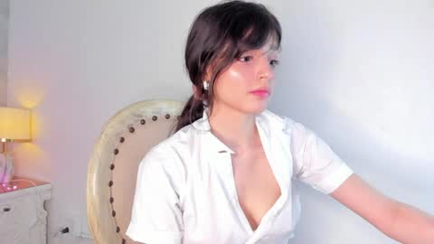 dolly_kitter online show from May 29, 2026, 11:30 am