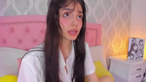 dolly_kitter online show from June 4, 2026, 12:33 pm