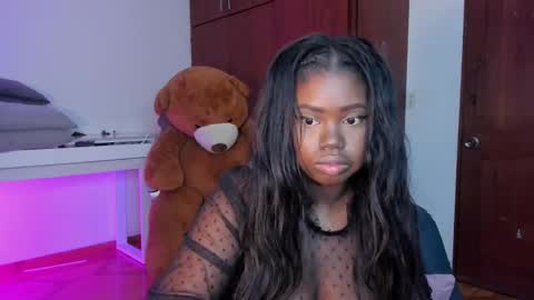Snapshot of dolly_paige chatting on September 25, 2025, 8:29 am emily -- online show from September 25, 2025, 8:29 am