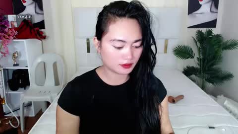 YUMEE online show from March 9, 2026, 4:27 am