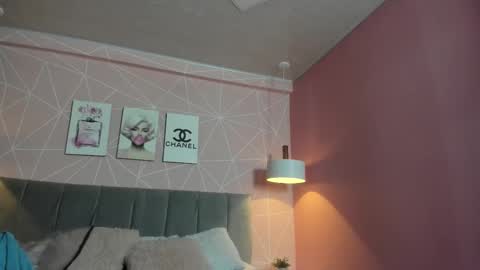 Snapshot of dolly_zoe chatting on September 18, 2025, 10:56 pm Call me Zoe  online show from September 18, 2025, 10:56 pm