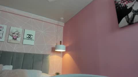 Snapshot of dolly_zoe chatting on September 29, 2025, 10:25 pm Call me Zoe  online show from September 29, 2025, 10:25 pm