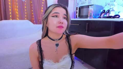 Snapshot of dollyiaa chatting on February 4, 2025, 4:05 am Dollya online show from February 4, 2025, 4:05 am