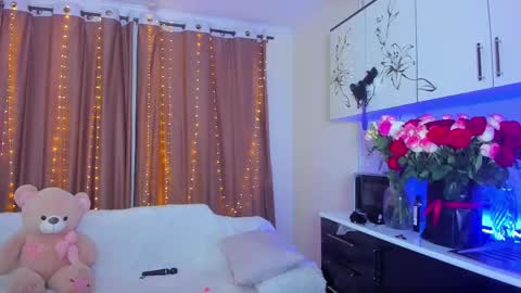 Snapshot of dollyiaa chatting on February 9, 2025, 12:08 pm Dollya online show from February 9, 2025, 12:08 pm