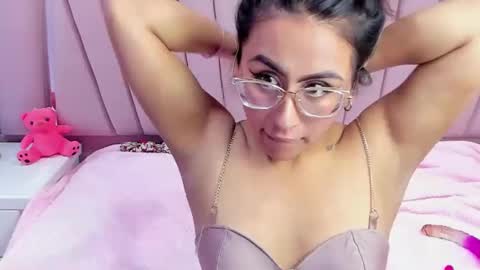 dollyjuicy1 online show from January 31, 2025, 9:16 pm