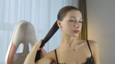 Snapshot of dollyvega chatting on September 24, 2025, 6:28 am Dolly online show from September 24, 2025, 6:28 am