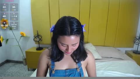 Snapshot of dollywood_ chatting on September 17, 2025, 8:21 pm DollyWood online show from September 17, 2025, 8:21 pm