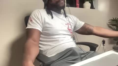 Dolo online show from September 22, 2025, 9:17 pm