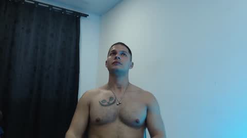 Domimick Crawford online show from December 16, 2024, 1:42 am