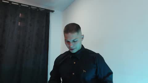 Domimick Crawford online show from December 24, 2024, 7:55 pm