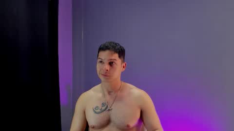 Domimick Crawford online show from September 28, 2025, 3:39 pm