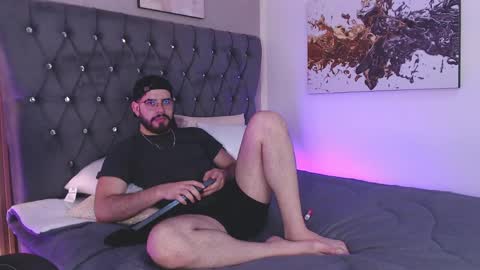 Snapshot of domboy_ chatting on May 15, 2026, 8:27 pm domboy online show from May 15, 2026, 8:27 pm