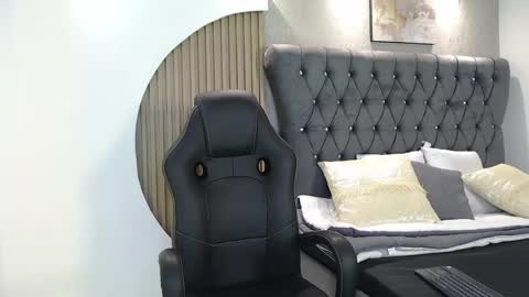 Snapshot of domboy_ chatting on May 24, 2026, 8:14 pm domboy online show from May 24, 2026, 8:14 pm