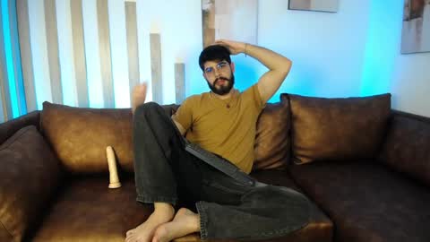 Snapshot of domboy_ chatting on June 3, 2026, 8:25 pm domboy online show from June 3, 2026, 8:25 pm