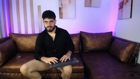 Snapshot of domboy_ chatting on June 9, 2026, 8:31 pm domboy online show from June 9, 2026, 8:31 pm