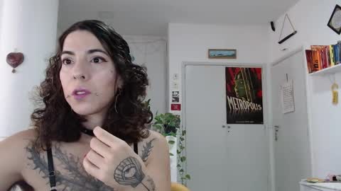 Snapshot of domenica_dos_ouros chatting on April 19, 2026, 4:39 pm sweet domme online show from April 19, 2026, 4:39 pm