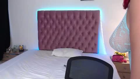 Snapshot of domenica_west chatting on January 18, 2025, 8:19 pm domenica online show from January 18, 2025, 8:19 pm