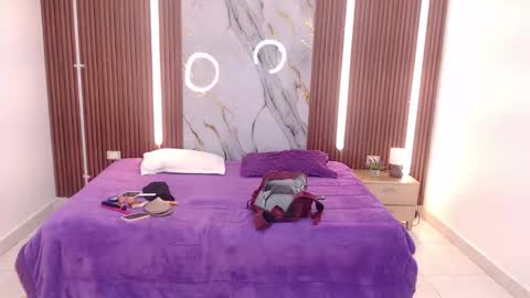 Snapshot of domenica_west chatting on September 13, 2025, 12:16 pm domenica online show from September 13, 2025, 12:16 pm