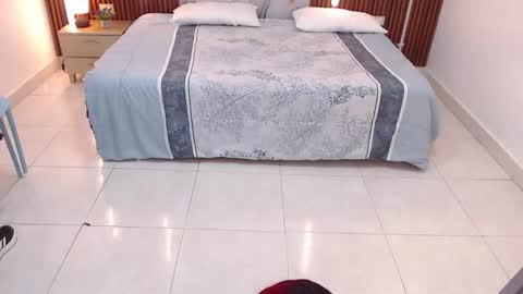 Snapshot of domenica_west chatting on September 17, 2025, 12:07 pm domenica online show from September 17, 2025, 12:07 pm