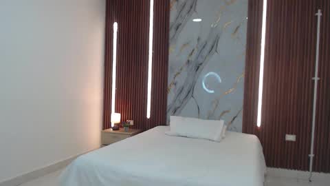 Snapshot of domenica_west chatting on September 21, 2025, 12:07 pm domenica online show from September 21, 2025, 12:07 pm