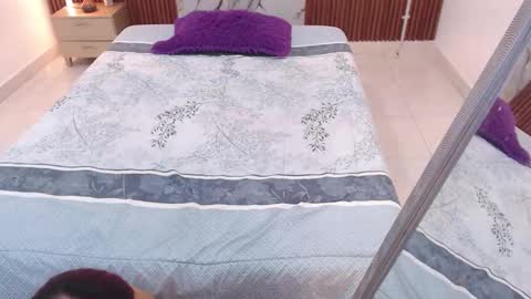 Snapshot of domenica_west chatting on October 8, 2025, 12:14 pm domenica online show from October 8, 2025, 12:14 pm