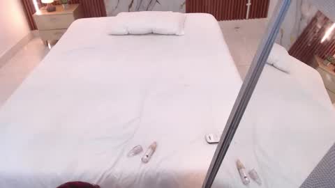 Snapshot of domenica_west chatting on October 18, 2025, 12:39 pm domenica online show from October 18, 2025, 12:39 pm