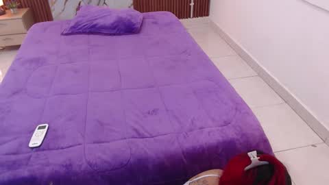 Snapshot of domenica_west chatting on November 1, 2025, 12:29 pm domenica online show from November 1, 2025, 12:29 pm