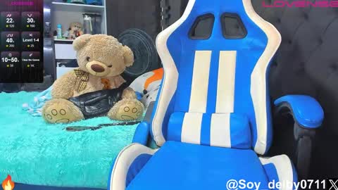 Snapshot of domenique_stoll chatting on October 3, 2025, 1:35 am DAVID 3 online show from October 3, 2025, 1:35 am