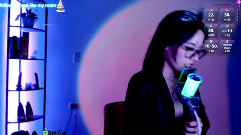 Snapshot of domgiirl chatting on December 14, 2024, 2:56 am Mistress online show from December 14, 2024, 2:56 am