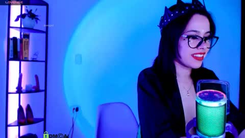 Snapshot of domgiirl chatting on December 14, 2024, 3:36 pm Mistress online show from December 14, 2024, 3:36 pm