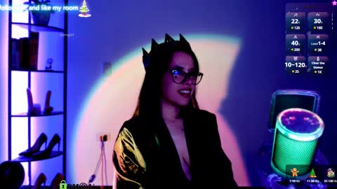 Snapshot of domgiirl chatting on December 20, 2024, 3:36 am Mistress online show from December 20, 2024, 3:36 am