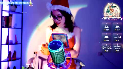 Snapshot of domgiirl chatting on December 26, 2024, 9:37 pm Mistress online show from December 26, 2024, 9:37 pm