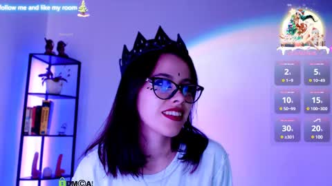 Snapshot of domgiirl chatting on December 31, 2024, 2:47 pm Mistress online show from December 31, 2024, 2:47 pm