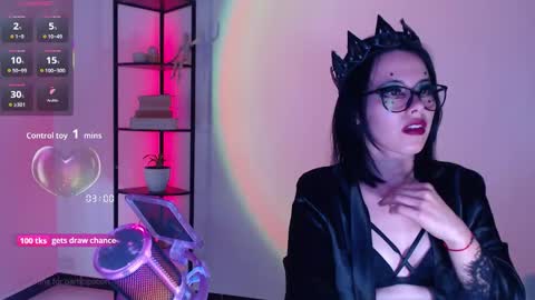 Snapshot of domgiirl chatting on September 11, 2025, 3:34 pm Mistress online show from September 11, 2025, 3:34 pm