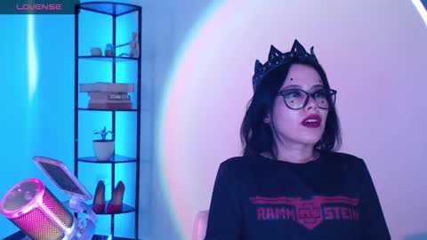 Snapshot of domgiirl chatting on October 2, 2025, 5:20 pm Mistress online show from October 2, 2025, 5:20 pm