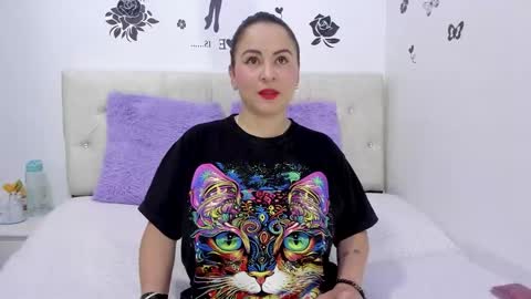 domi  online show from October 28, 2025, 11:58 am