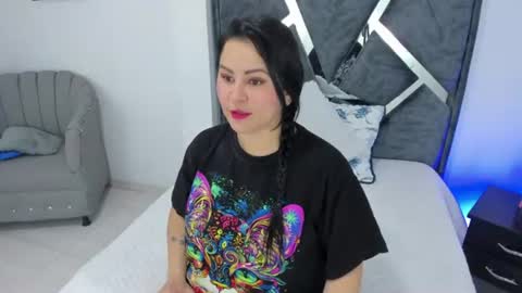 domi  online show from July 4, 2026, 12:00 pm