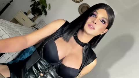 ANGELA online show from March 2, 2025, 4:21 pm