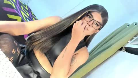 ANGELA online show from October 24, 2025, 3:19 pm