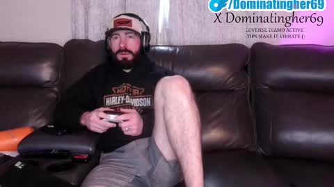 Snapshot of dominatingher69 chatting on February 5, 2025, 2:26 pm dominatingher69 online show from February 5, 2025, 2:26 pm
