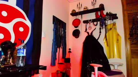 Snapshot of dominatrixblue chatting on January 12, 2025, 9:29 pm Dom Blue online show from January 12, 2025, 9:29 pm