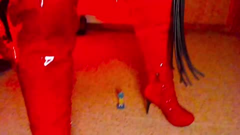 Snapshot of dominatrixblue chatting on January 15, 2025, 9:41 pm Dom Blue online show from January 15, 2025, 9:41 pm