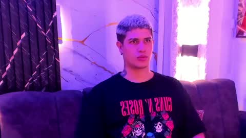 DOMI online show from May 2, 2026, 3:22 am