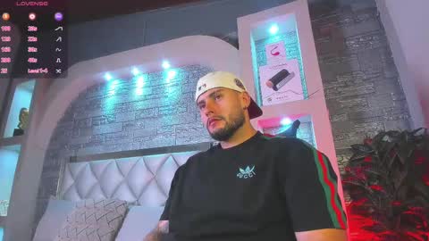 dominic de luca online show from October 3, 2025, 5:04 am