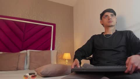 Dominic foox online show from March 23, 2026, 3:38 pm