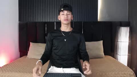 Dominic online show from September 28, 2025, 6:57 pm